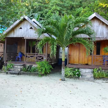 Pondok Lestari Kadidiri Batudaka Eksteriør billede